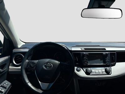 2018 Toyota RAV4 - Photo 17