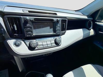 2018 Toyota RAV4 - Photo 27