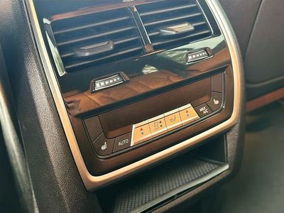 2025 BMW X5 - Photo 19