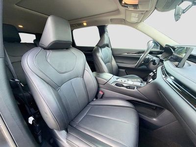 2025 INFINITI QX60 - Photo 15