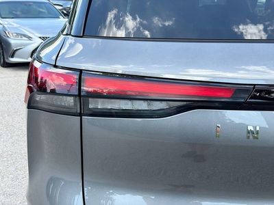 2025 INFINITI QX60 - Photo 10