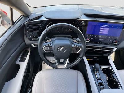 2023 Lexus RX - Photo 18