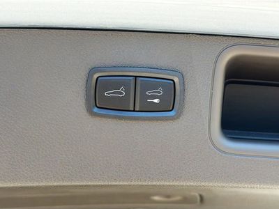 2026 Porsche Macan - Photo 13