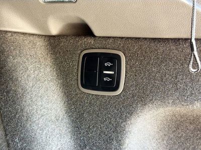 2026 Porsche Macan - Photo 45