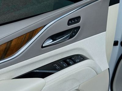 2024 Cadillac Escalade - Photo 25