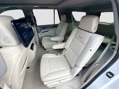 2024 Cadillac Escalade - Photo 23