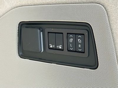 2024 Cadillac Escalade - Photo 13