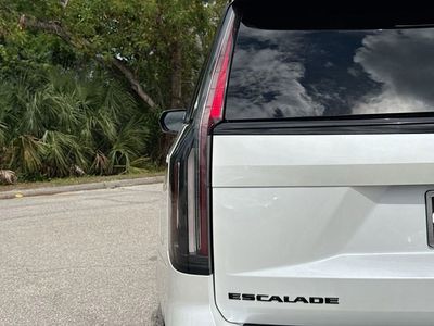 2024 Cadillac Escalade - Photo 10