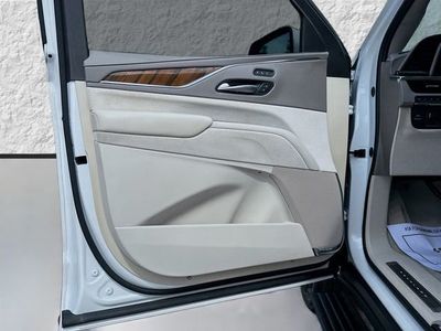2024 Cadillac Escalade - Photo 24