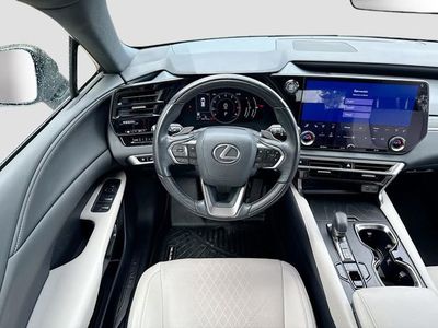 2023 Lexus RX - Photo 18