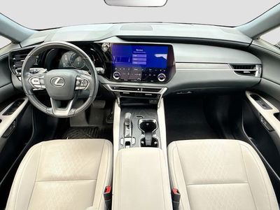 2023 Lexus RX - Photo 17