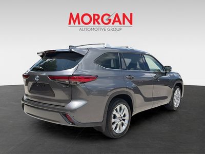 2023 Toyota Highlander - Photo 3