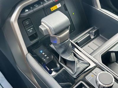2024 Toyota Tundra 4WD - Photo 27