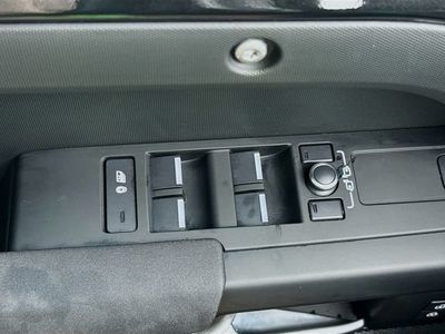 2022 Land Rover Defender - Photo 21