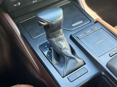 2021 Lexus ES - Photo 28