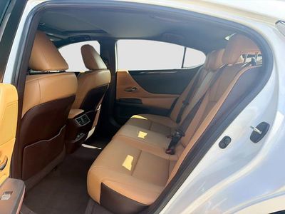 2021 Lexus ES - Photo 20
