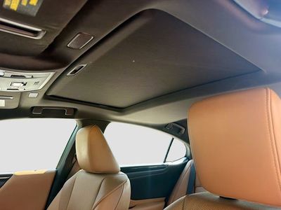2021 Lexus ES - Photo 26
