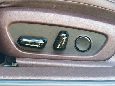 2021 Lexus ES - Photo 24
