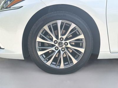 2021 Lexus ES - Photo 42