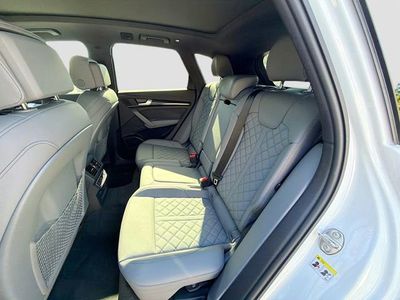 2025 Audi SQ5 - Photo 21