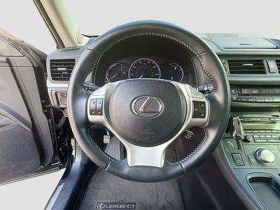 2012 Lexus CT 200h — photo 36 view