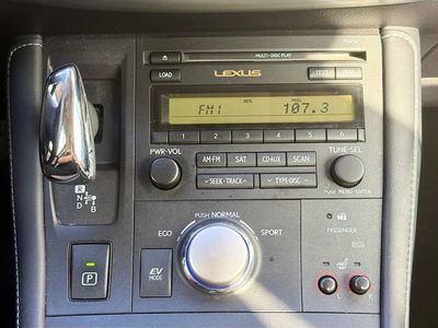 2012 Lexus CT 200h — photo 29 view