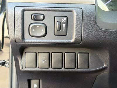 2012 Lexus CT 200h — photo 32 view