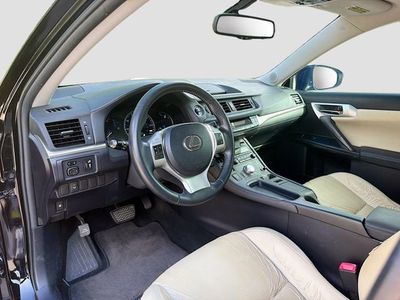 2012 Lexus CT 200h — photo 24 view