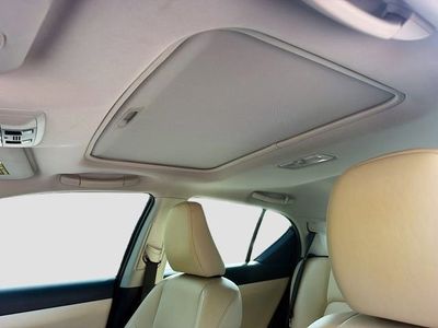 2012 Lexus CT 200h — photo 25 view