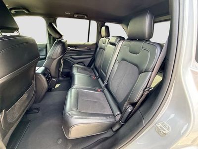 2024 Jeep Grand Cherokee - Photo 19