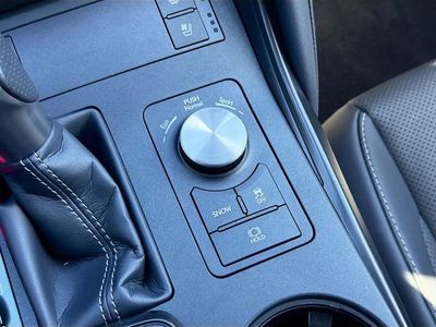 2025 Lexus IS - Photo 28