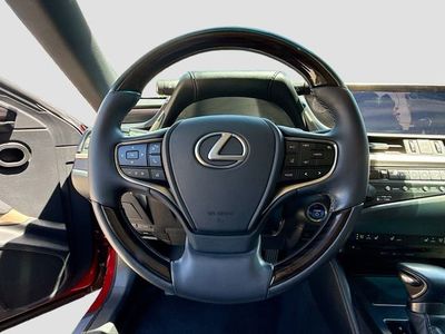 2019 Lexus ES - Photo 37