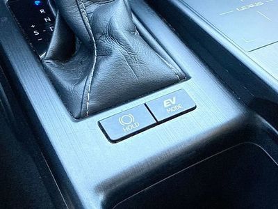 2019 Lexus ES - Photo 28