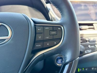 2019 Lexus ES - Photo 36