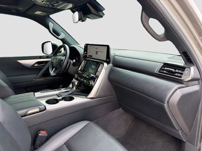 2023 Lexus LX - Photo 15