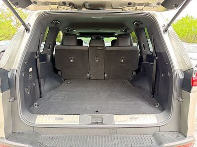 2023 Lexus LX - Photo 12