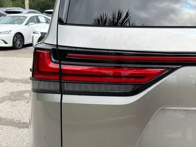 2023 Lexus LX - Photo 10