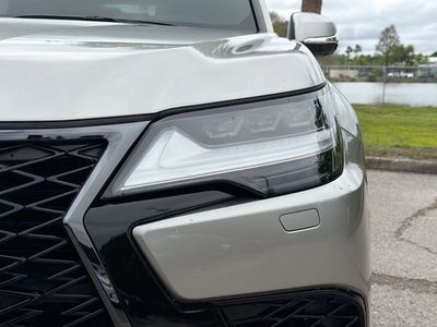 2023 Lexus LX - Photo 9