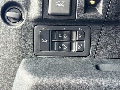2026 Lexus LX - Photo 13