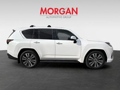 2026 Lexus LX - Photo 2