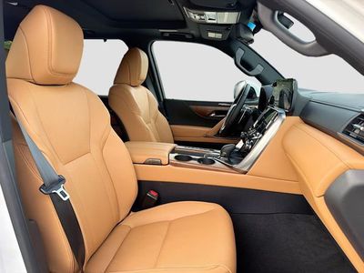 2026 Lexus LX - Photo 16