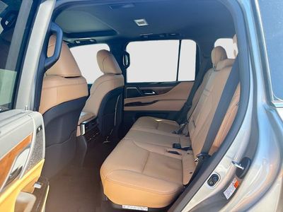 2026 Lexus LX - Photo 23