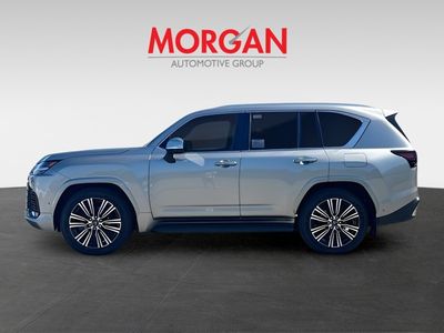 2026 Lexus LX - Photo 6