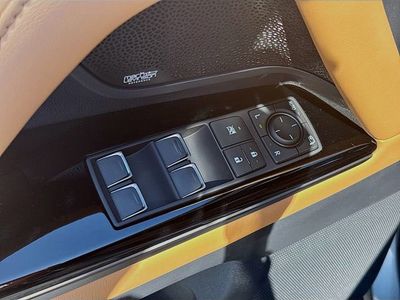 2026 Lexus LX - Photo 25