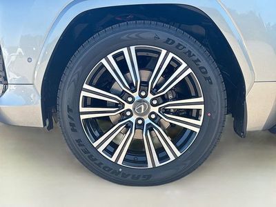 2026 Lexus LX - Photo 44