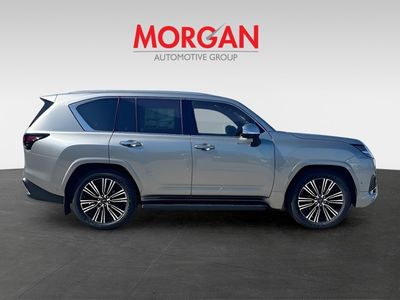 2026 Lexus LX - Photo 2