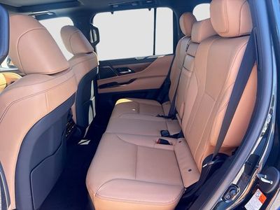 2026 Lexus LX - Photo 22