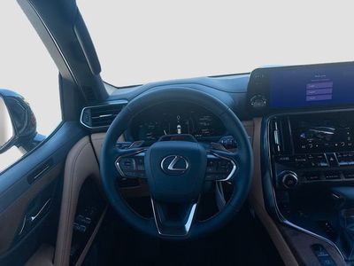 2026 Lexus LX - Photo 18