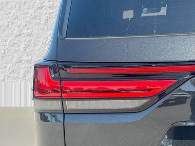 2026 Lexus LX - Photo 10