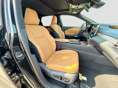 2026 Lexus RX - Photo 16